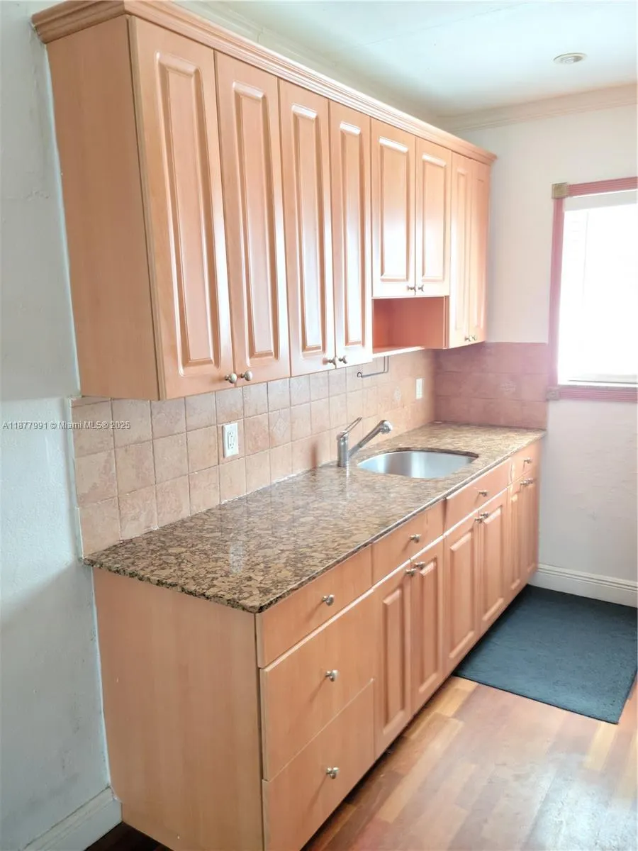 7315 Byron Ave, #17