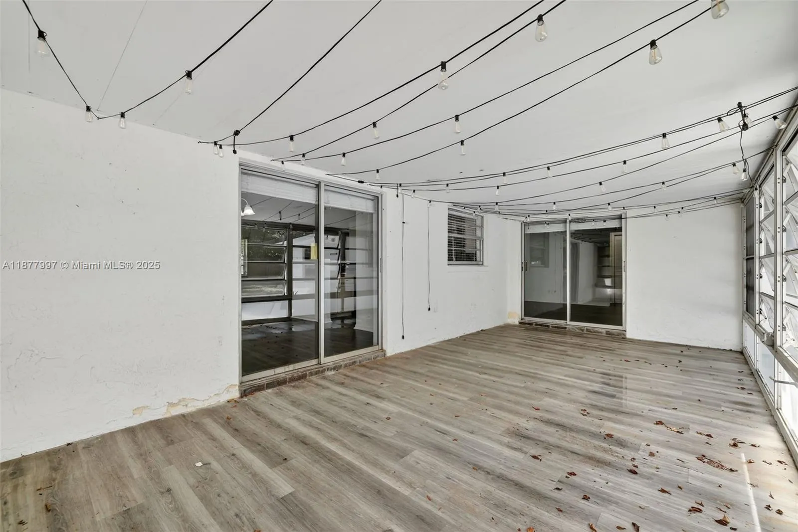 770 SE Hollahan Ave