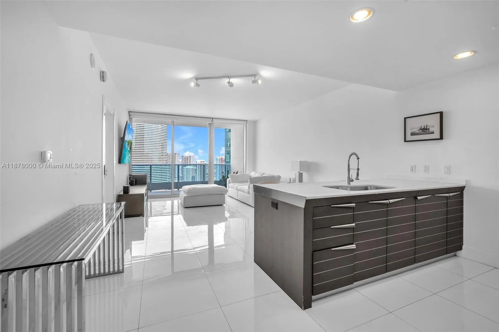200 Biscayne Boulevard Way, #4012