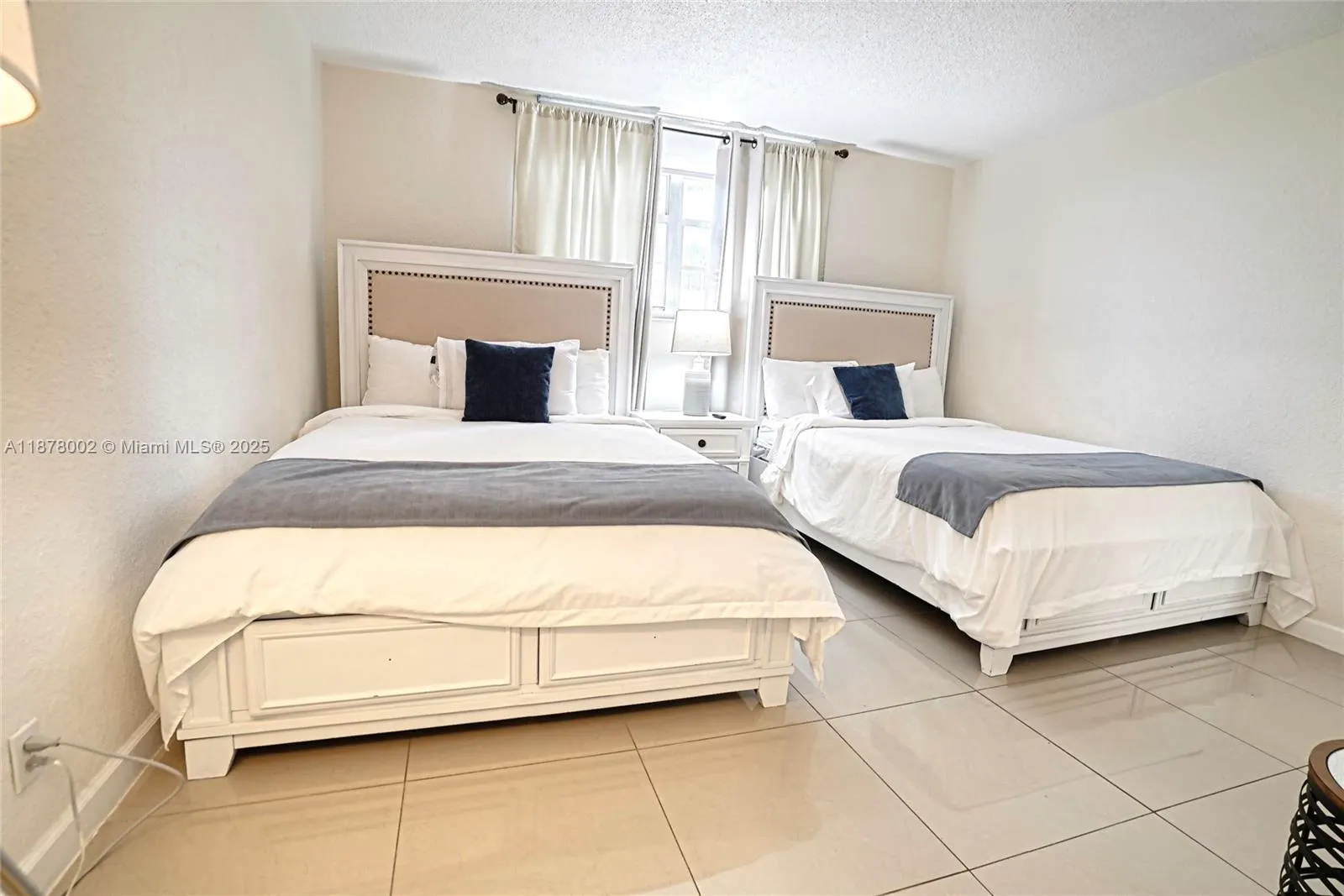 4001 S Ocean Dr, #11J