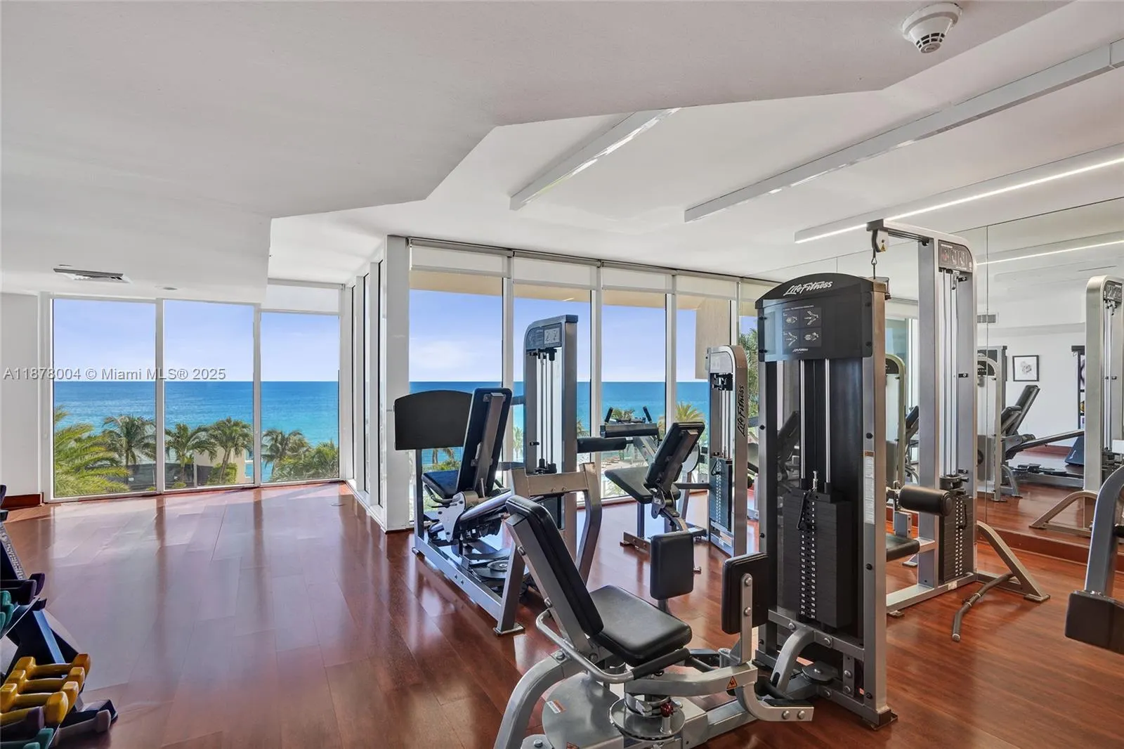 19111 Collins Ave, #2101
