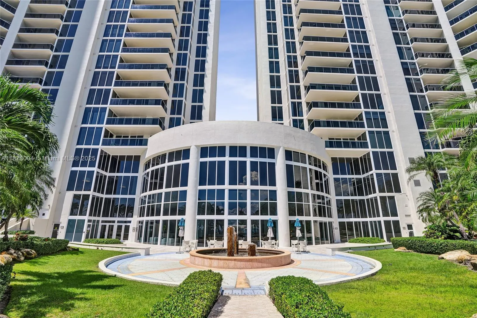 19111 Collins Ave, #2101