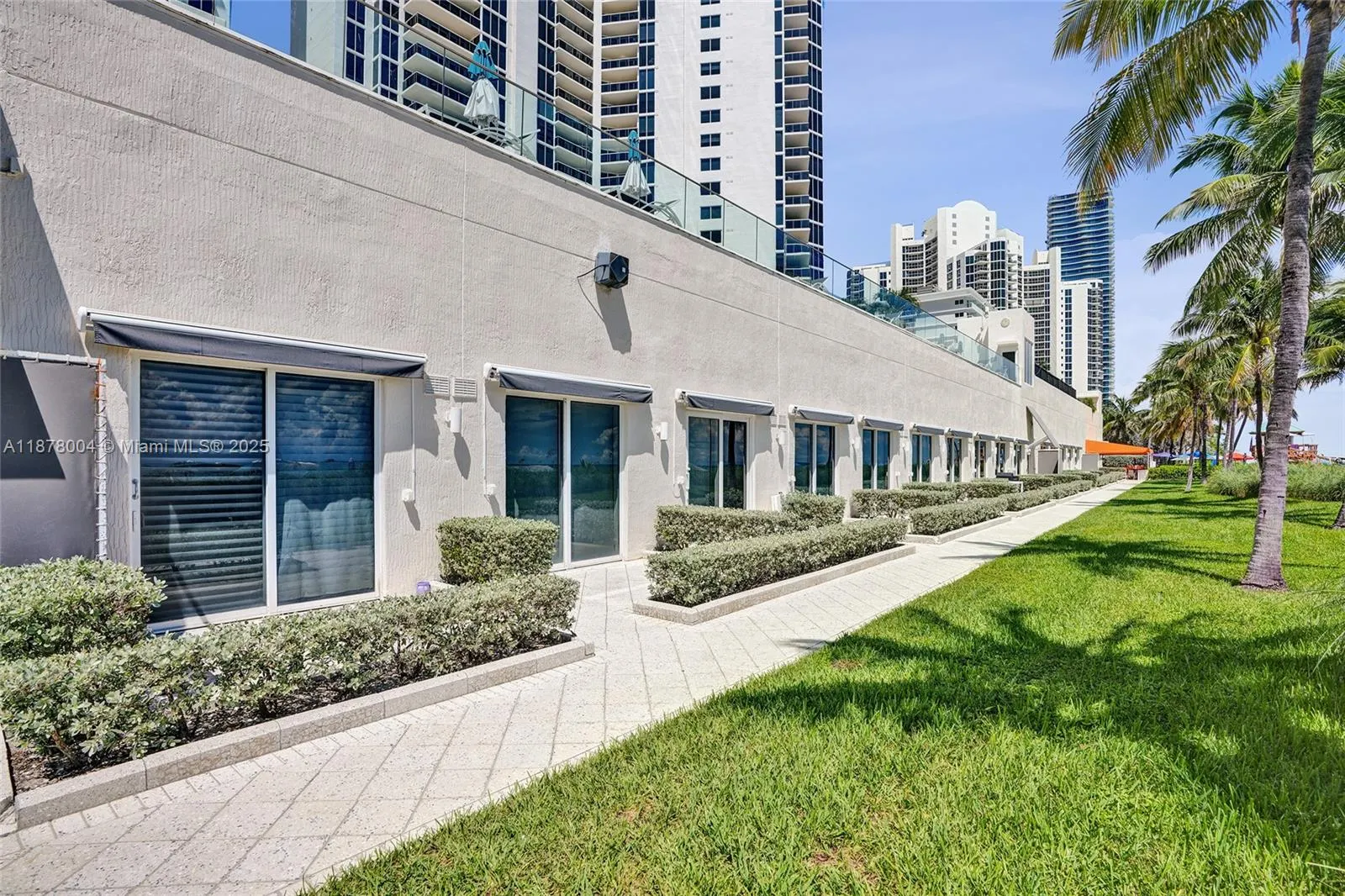 19111 Collins Ave, #2101