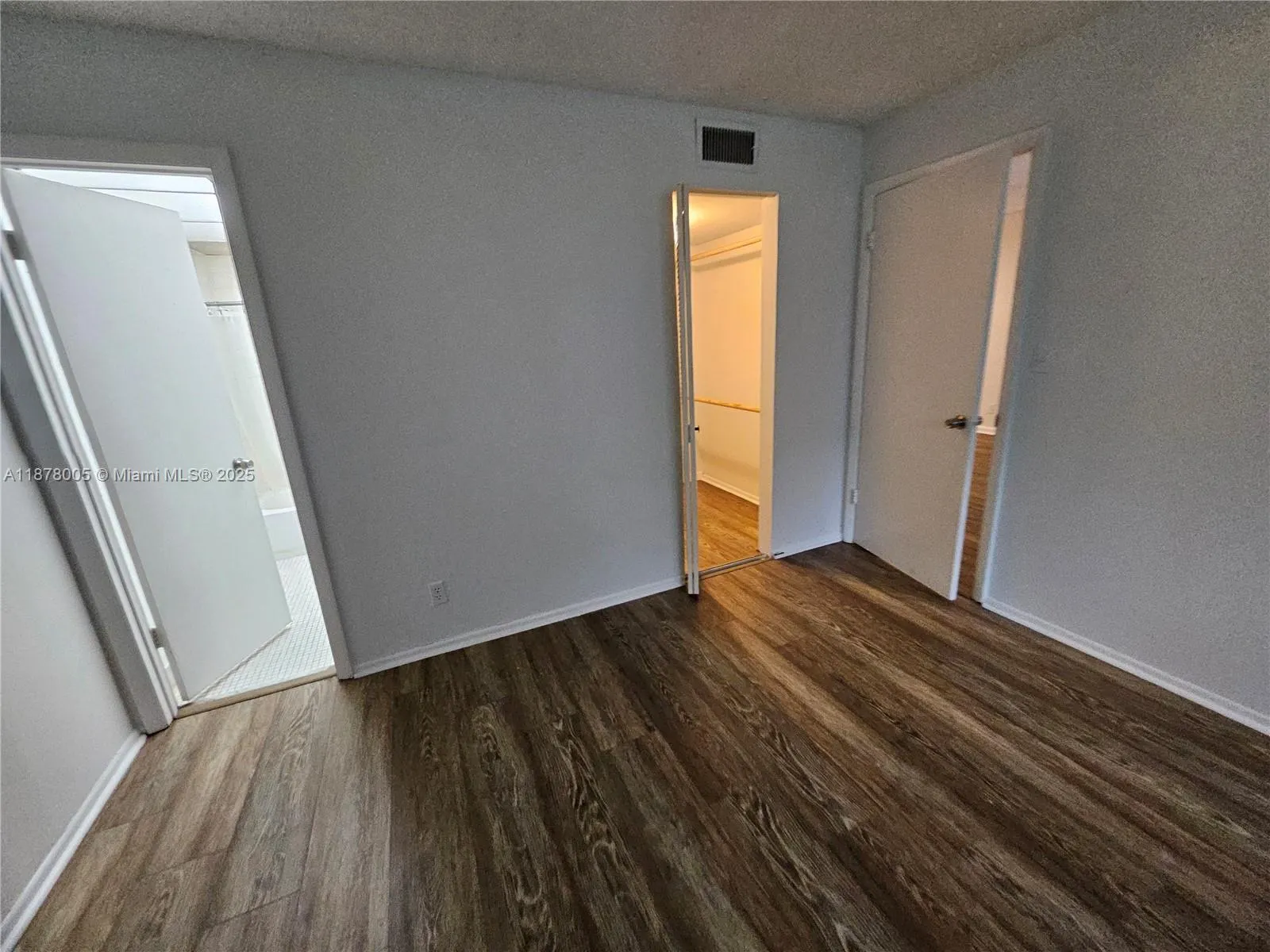 7820 S Colony Cir S, #102