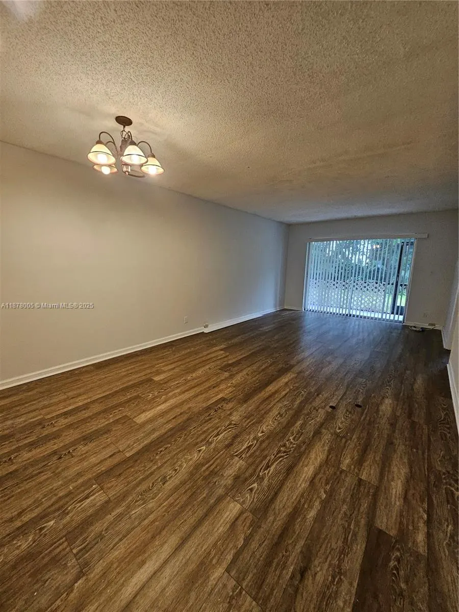 7820 S Colony Cir S, #102
