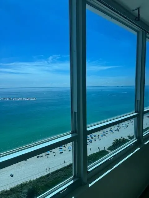 5445 Collins Ave, #1602