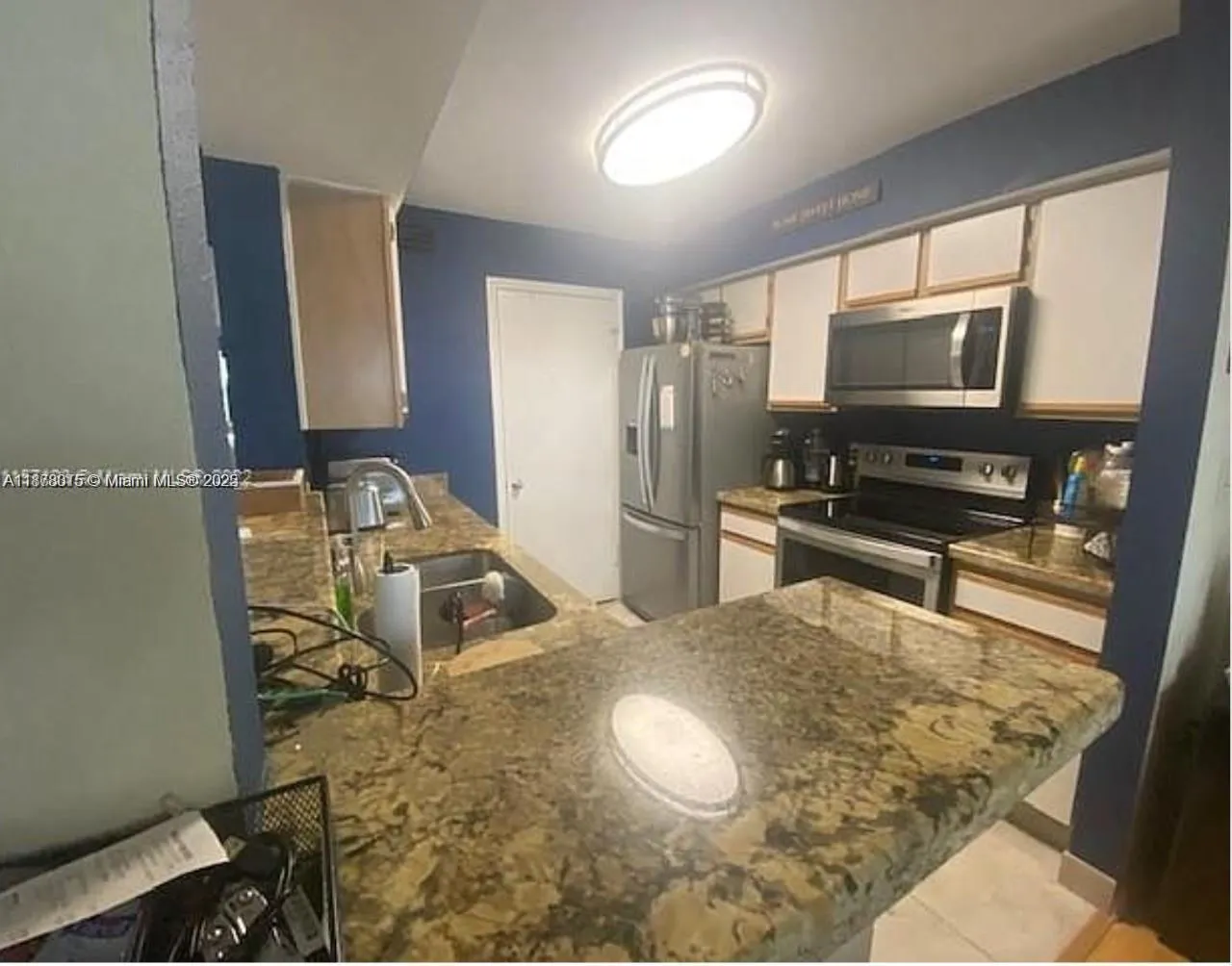 2445 NW 33rd St, #1413