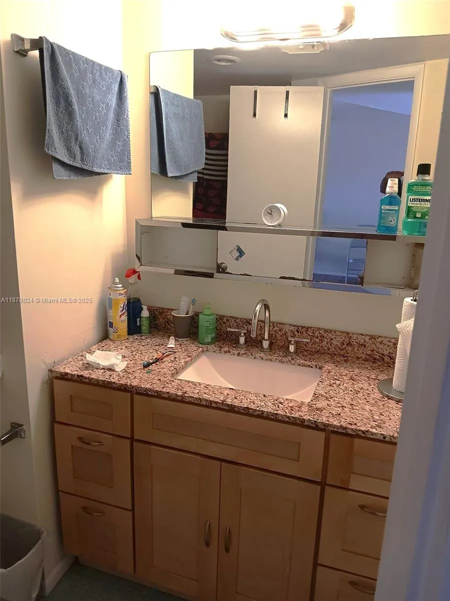 3545 NE 166th St, #304