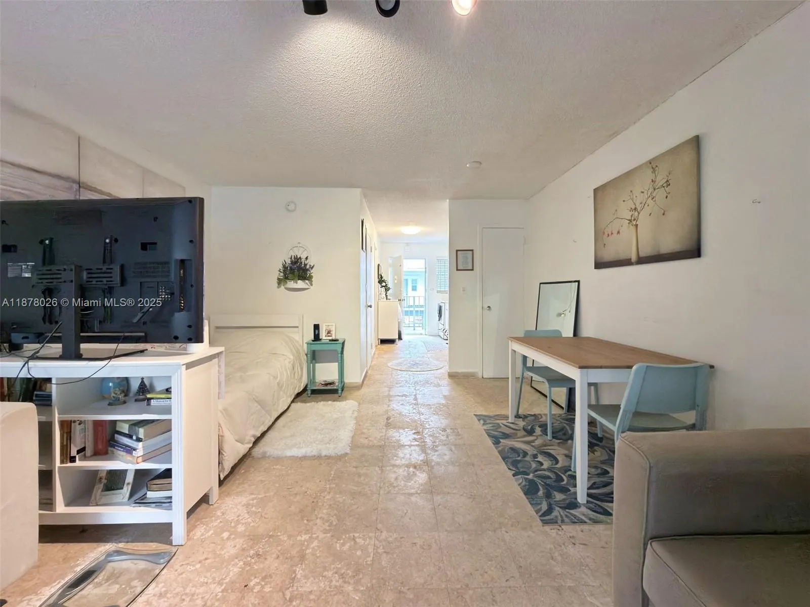 221 Meridian Ave, #211