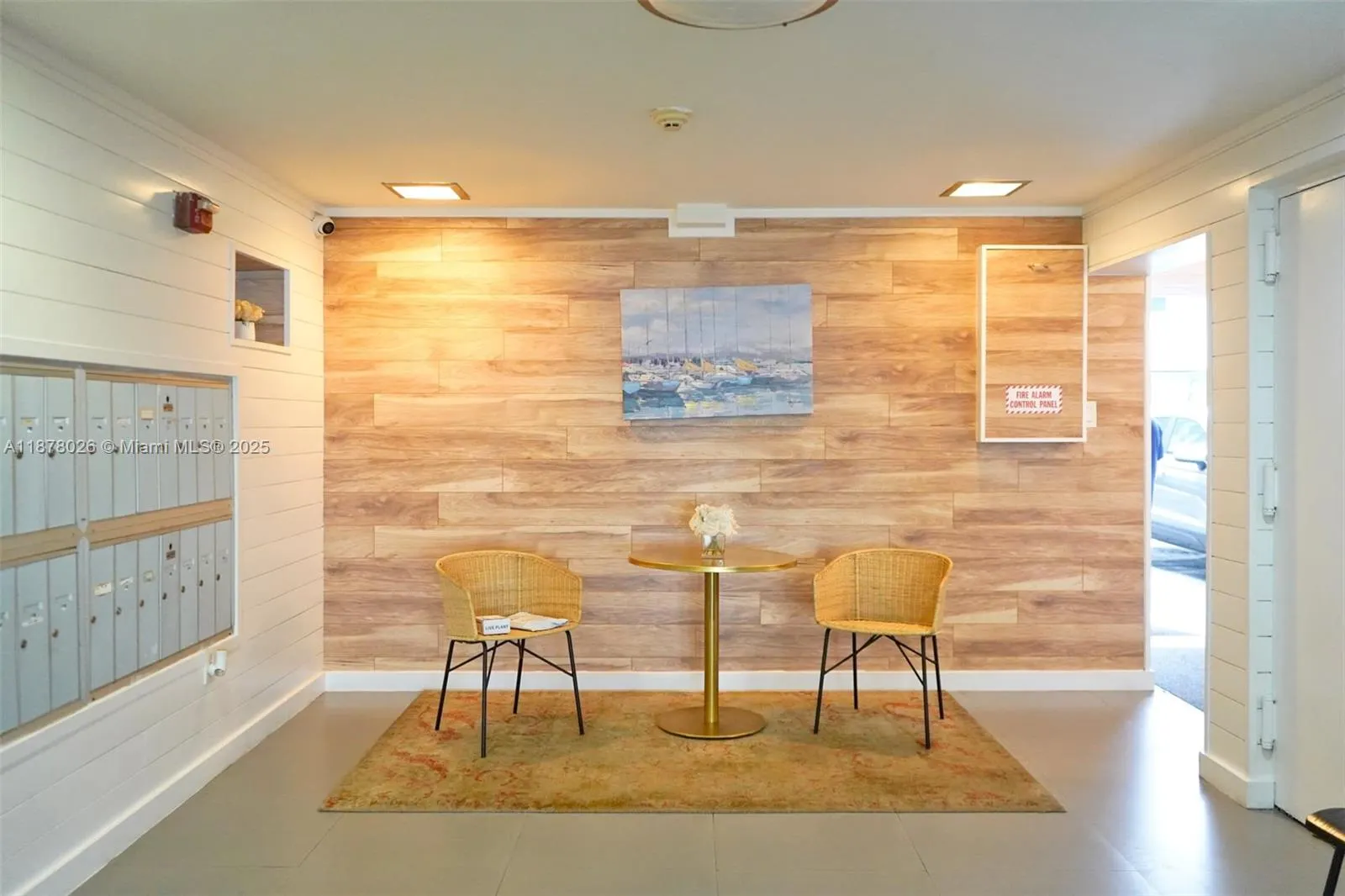 221 Meridian Ave, #211