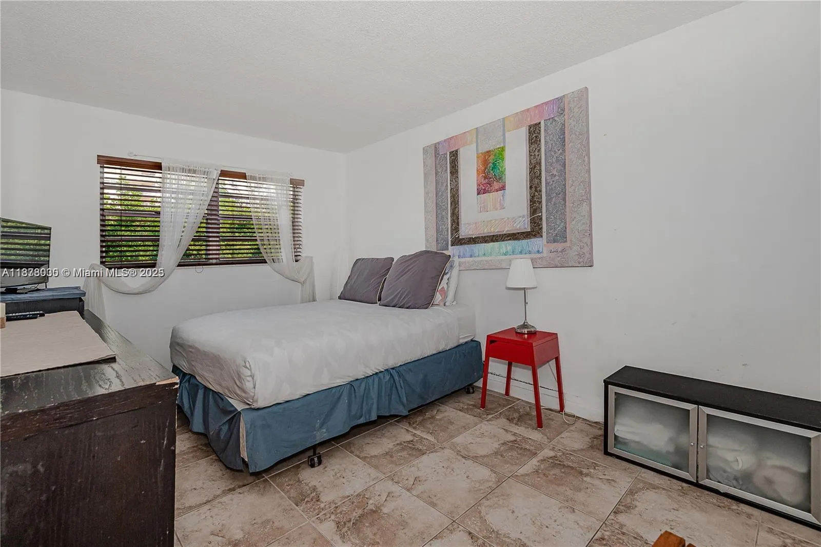 251 NE 172nd St, #221