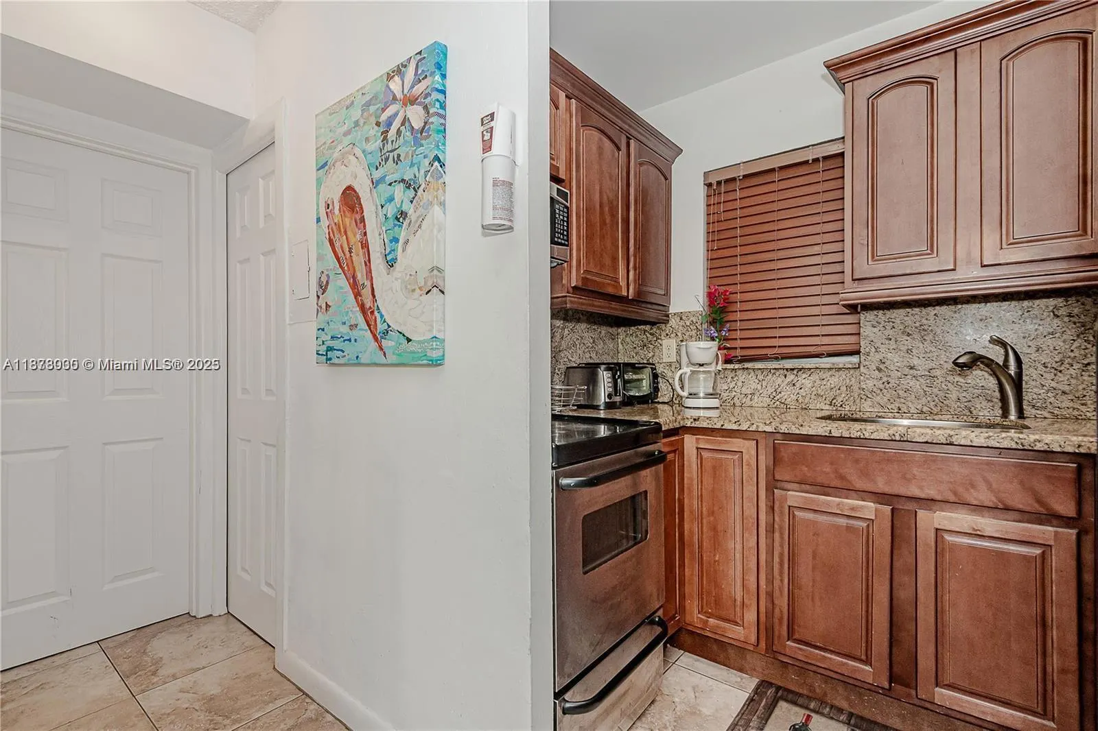 251 NE 172nd St, #221