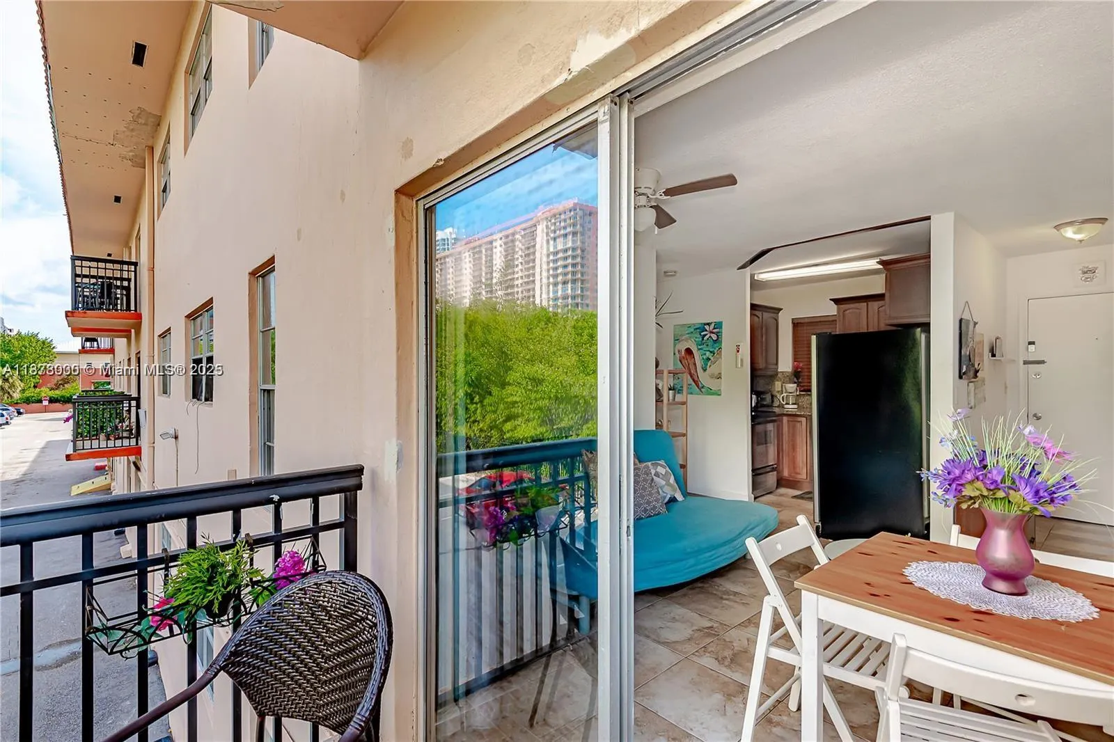 251 NE 172nd St, #221