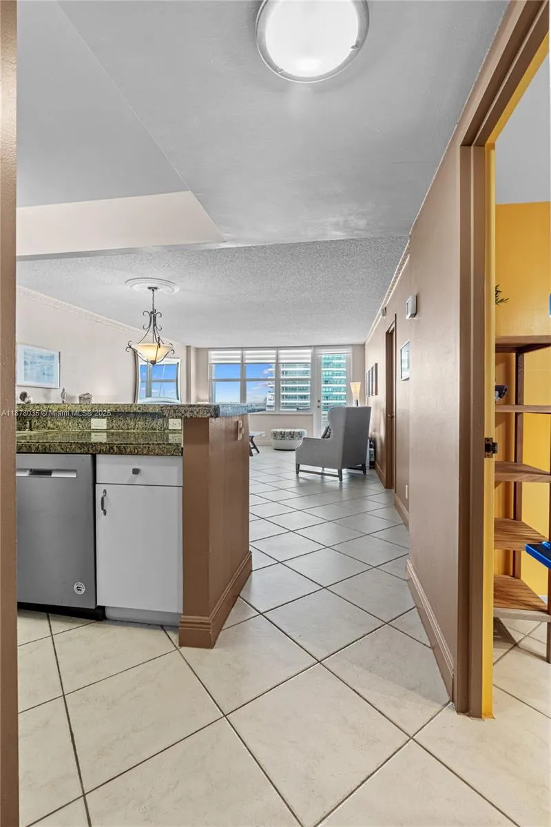 3725 S Ocean Dr, #1609