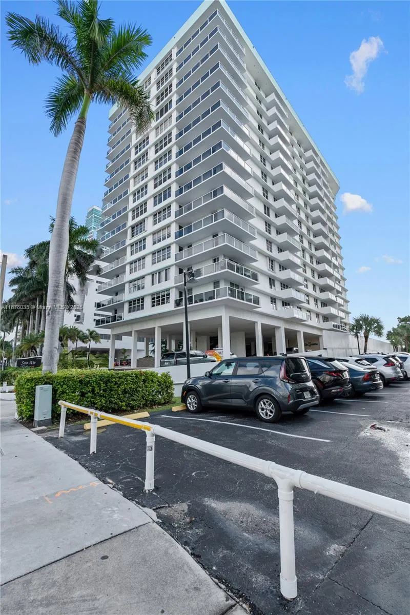 3725 S Ocean Dr, #1609
