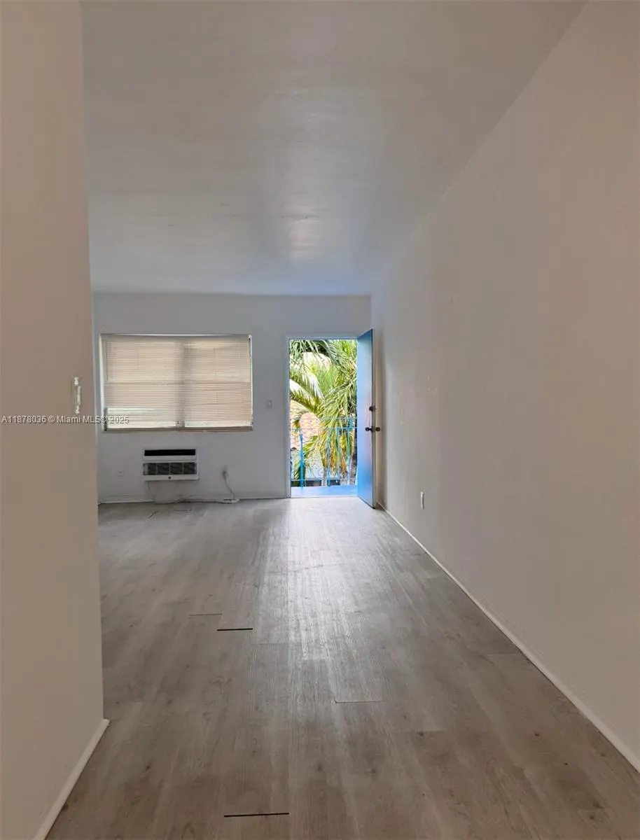 7717 Byron Ave, #9