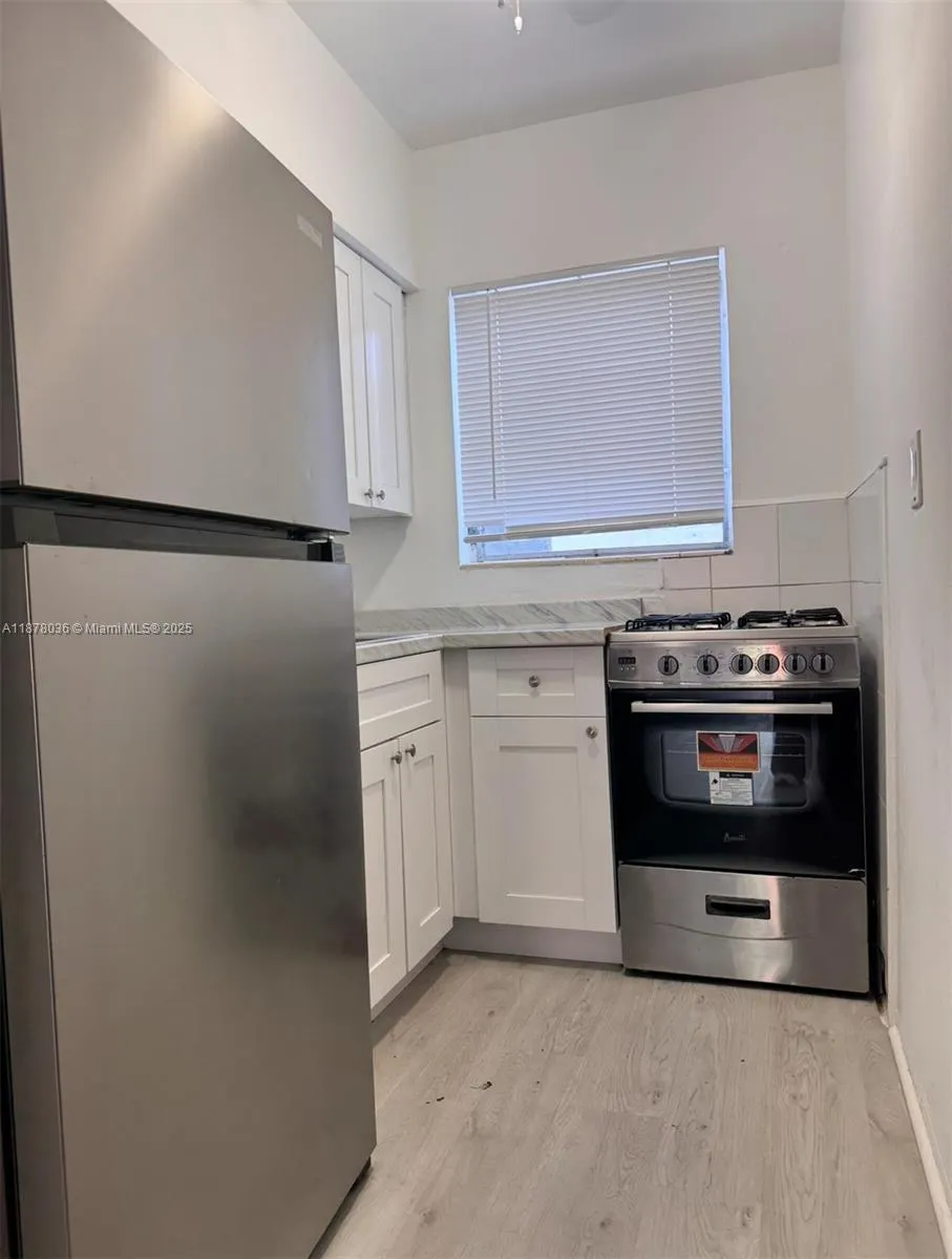 7717 Byron Ave, #9