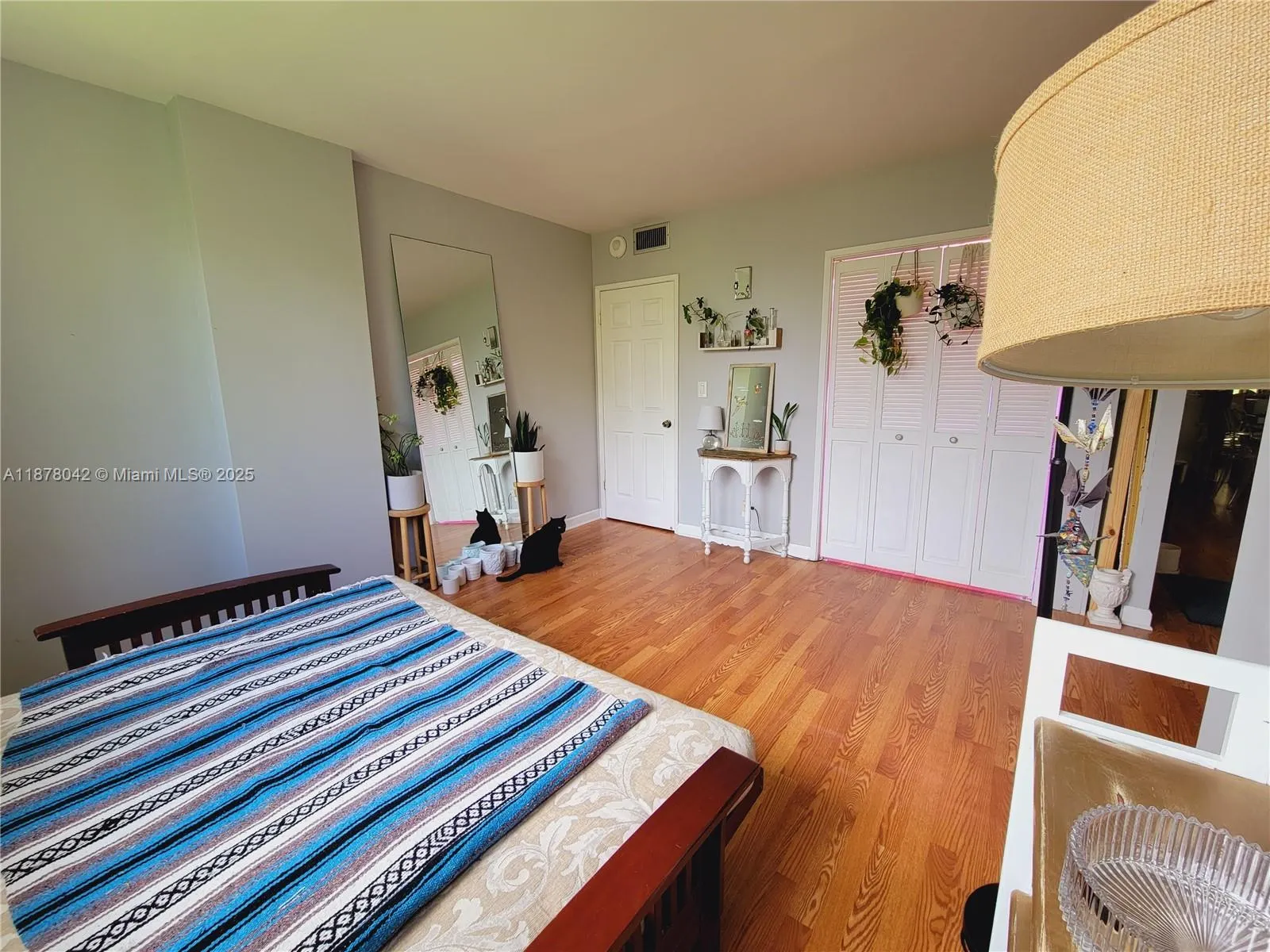 4200 Hillcrest Dr, #303