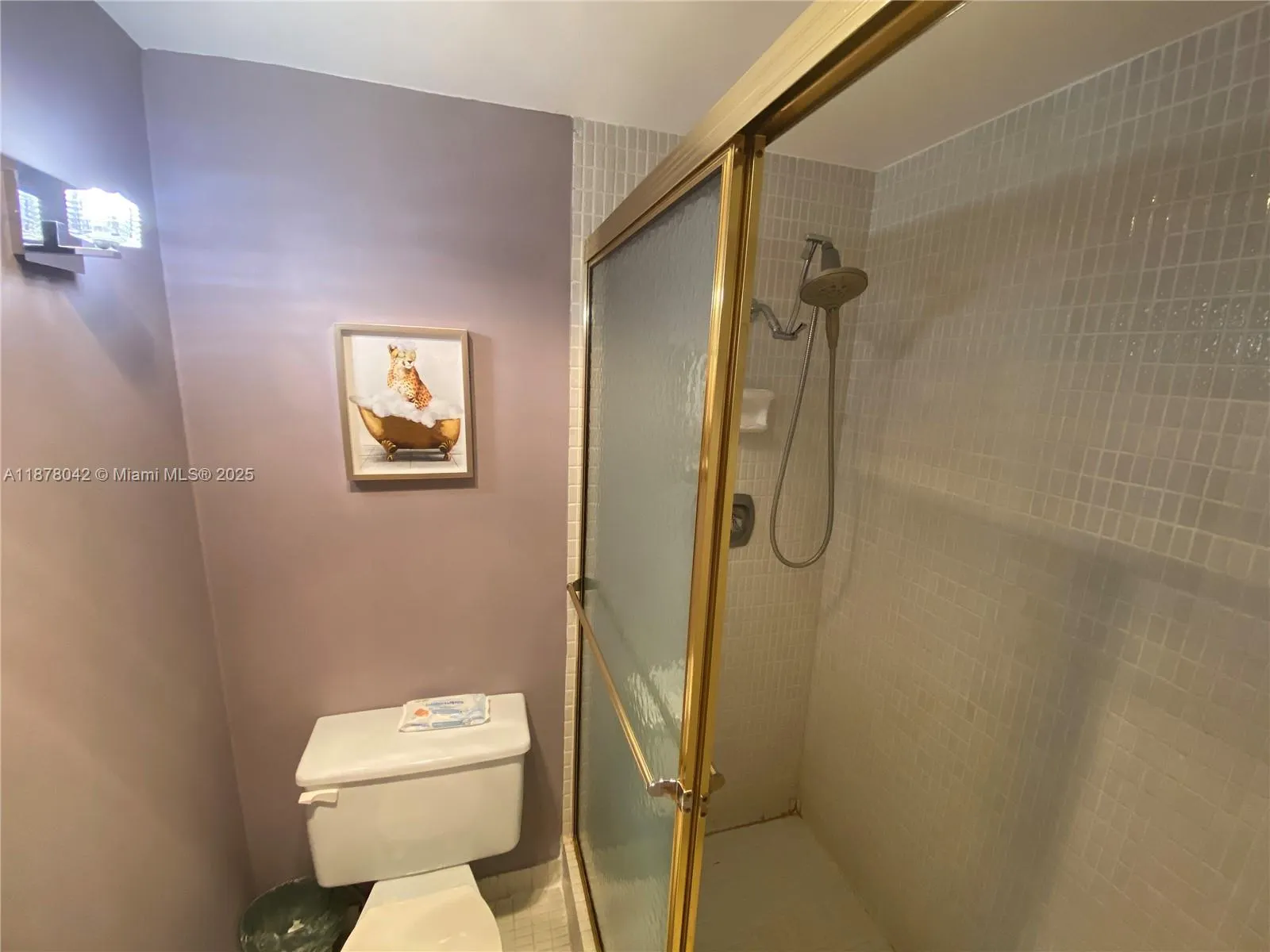 4200 Hillcrest Dr, #303