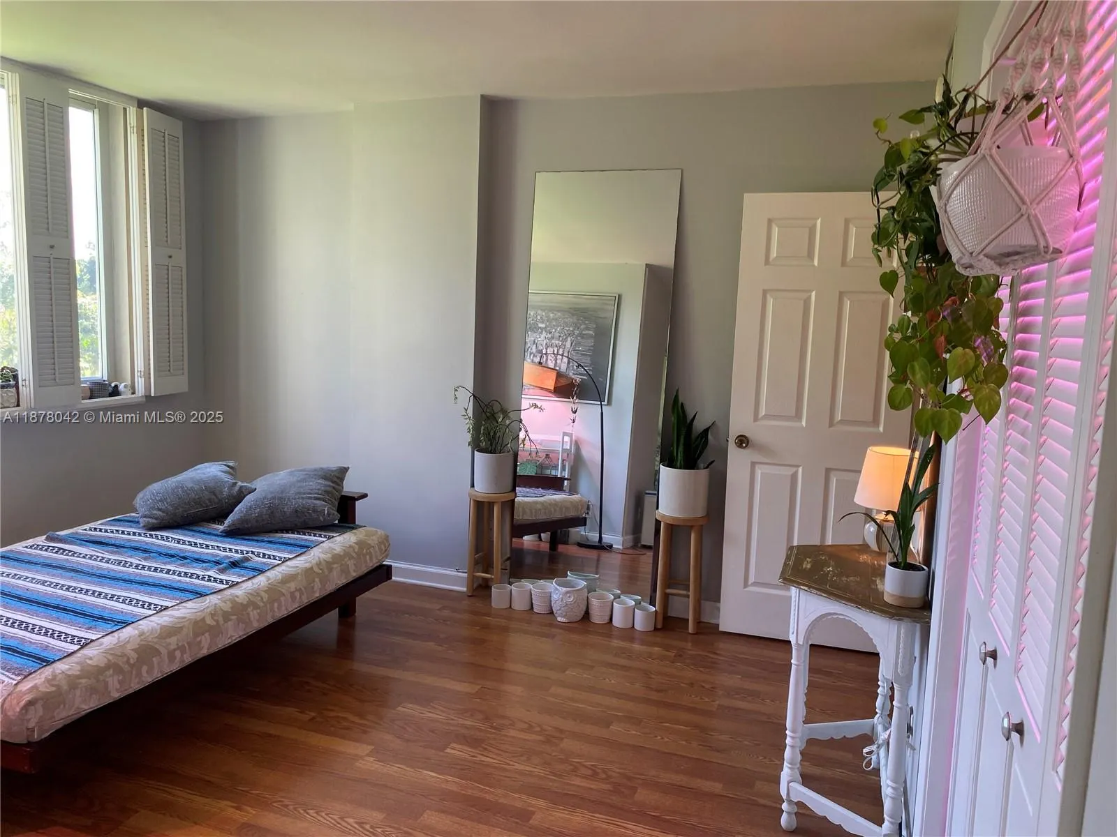 4200 Hillcrest Dr, #303