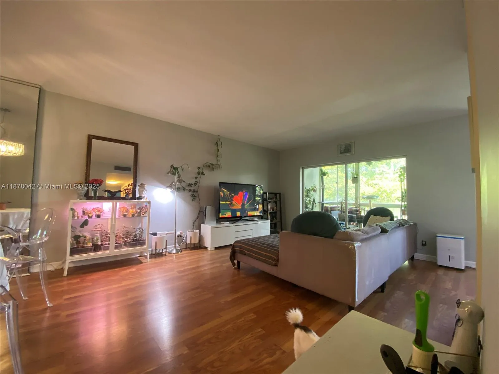 4200 Hillcrest Dr, #303