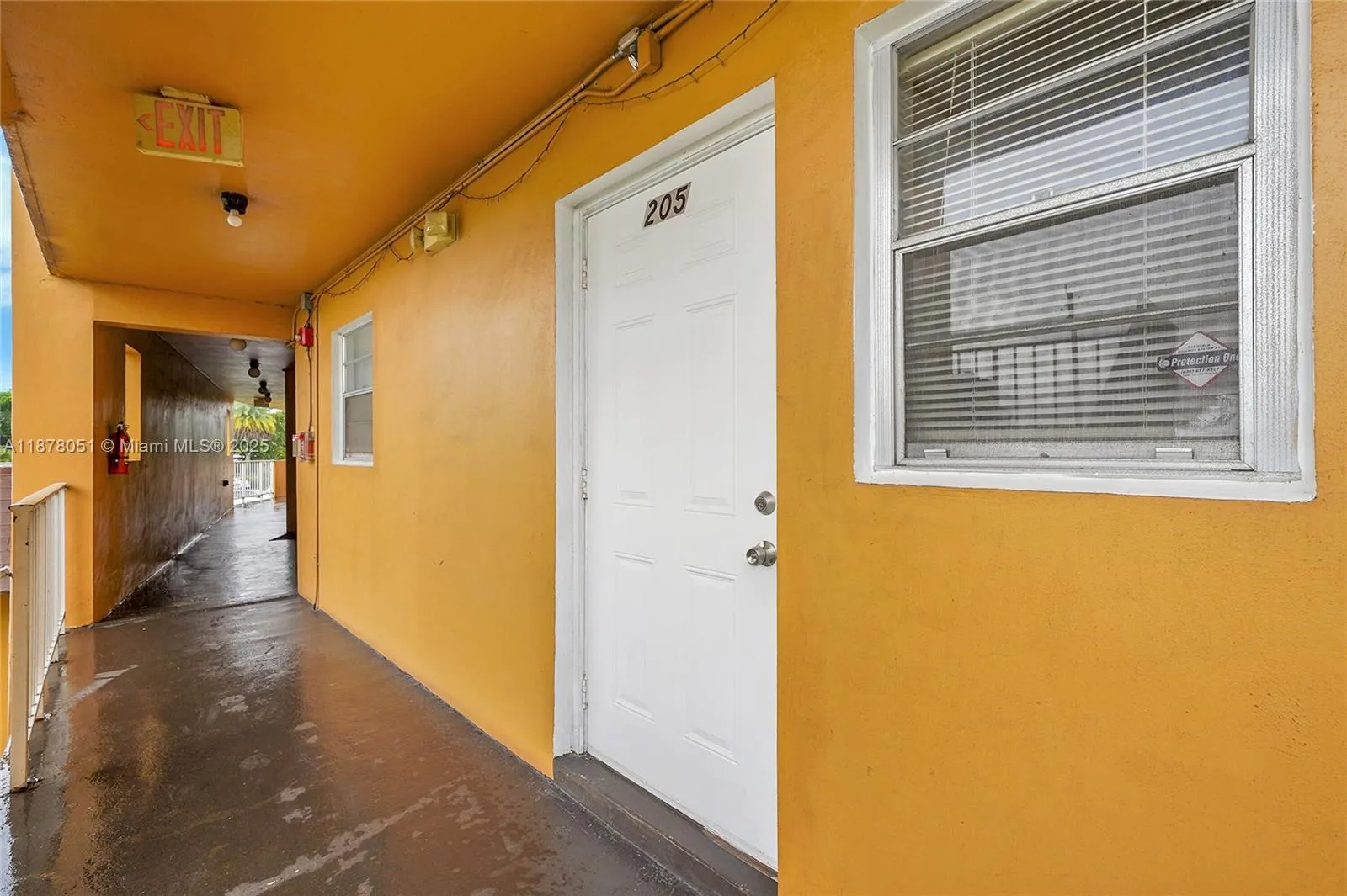 5320 NW 11th St, #205