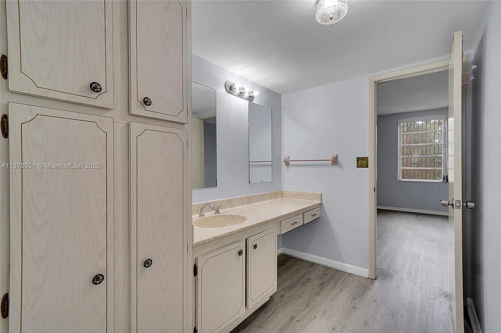 5320 NW 11th St, #205