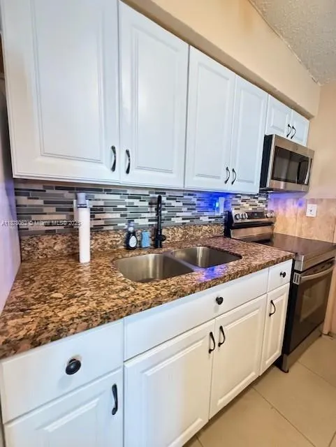 2246 Service Rd