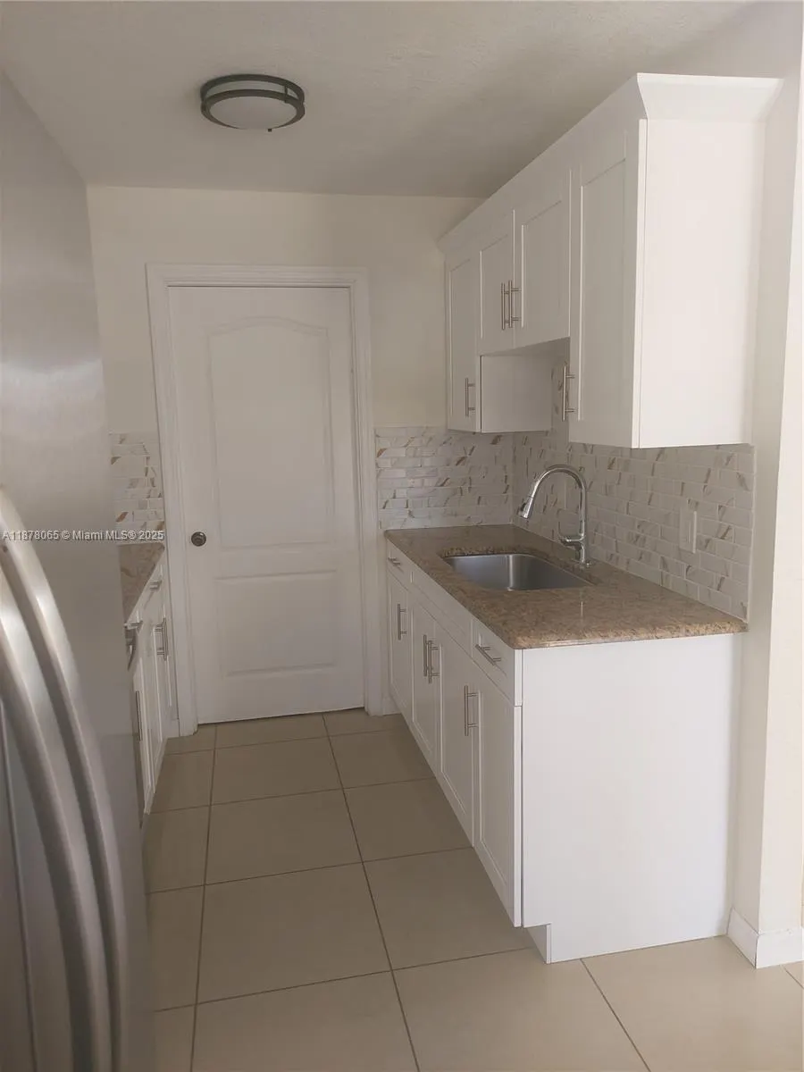 124 Apache St, #124
