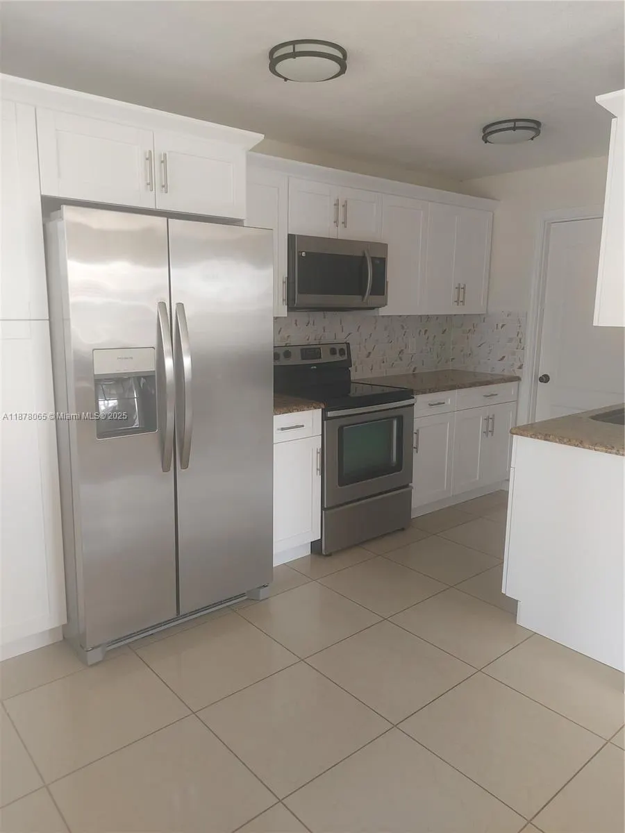 124 Apache St, #124