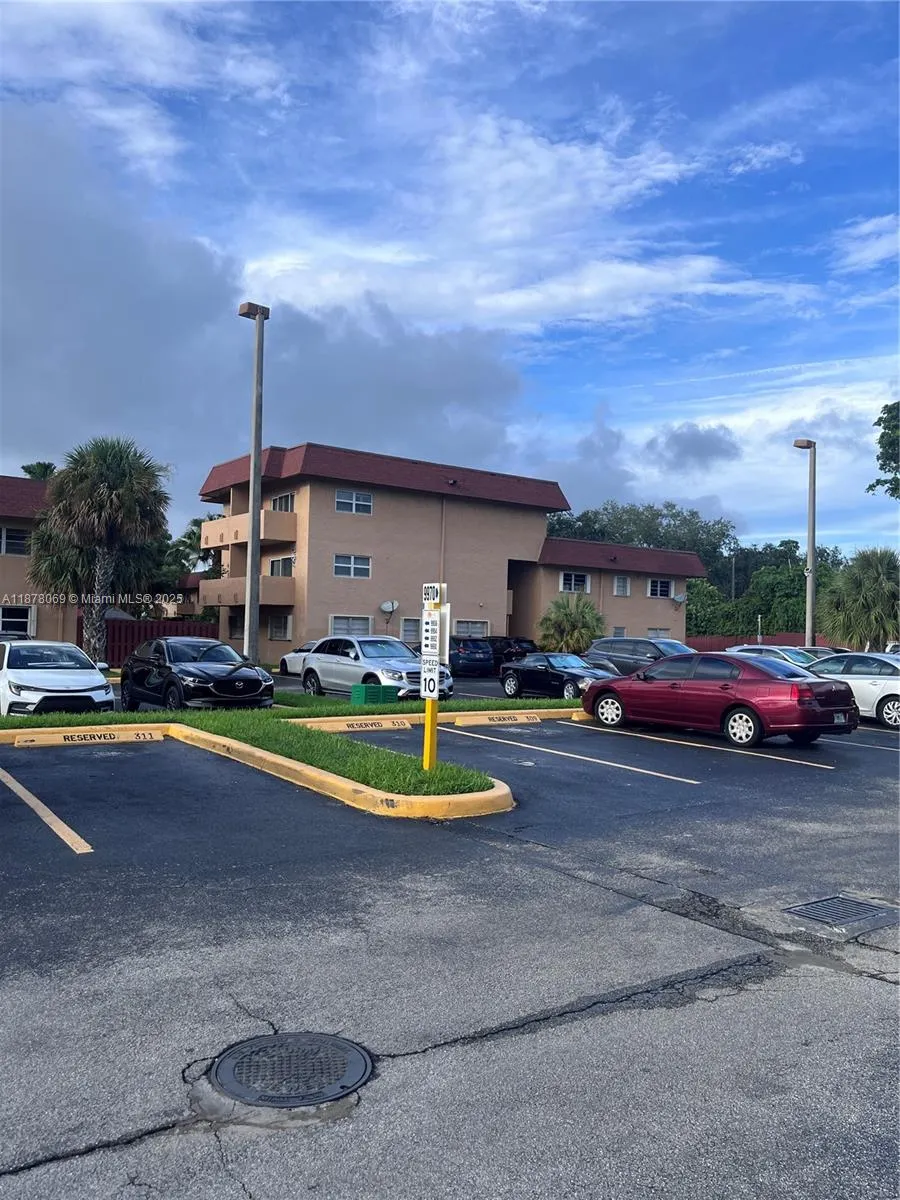9970 SW 88th St, #903-9