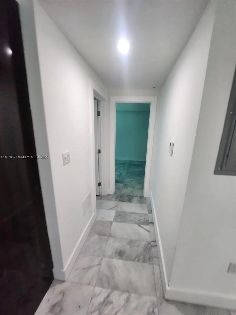 1560 Drexel Ave, #207
