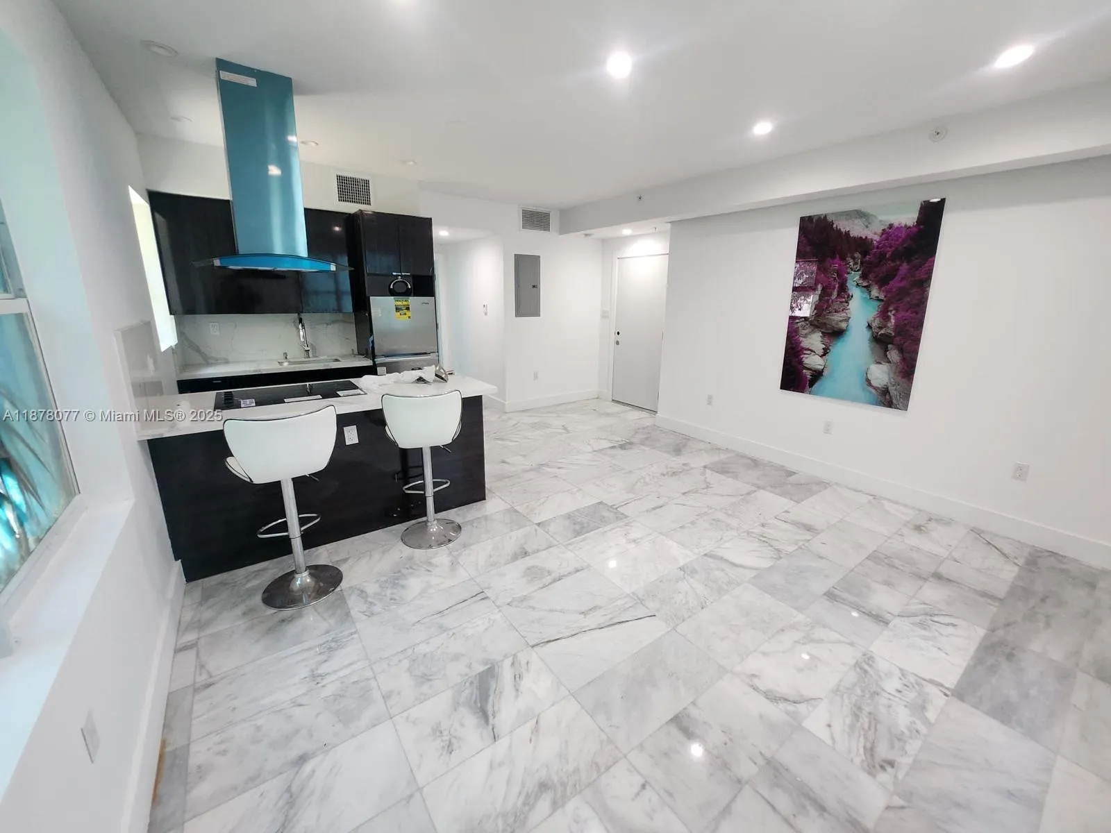 1560 Drexel Ave, #207