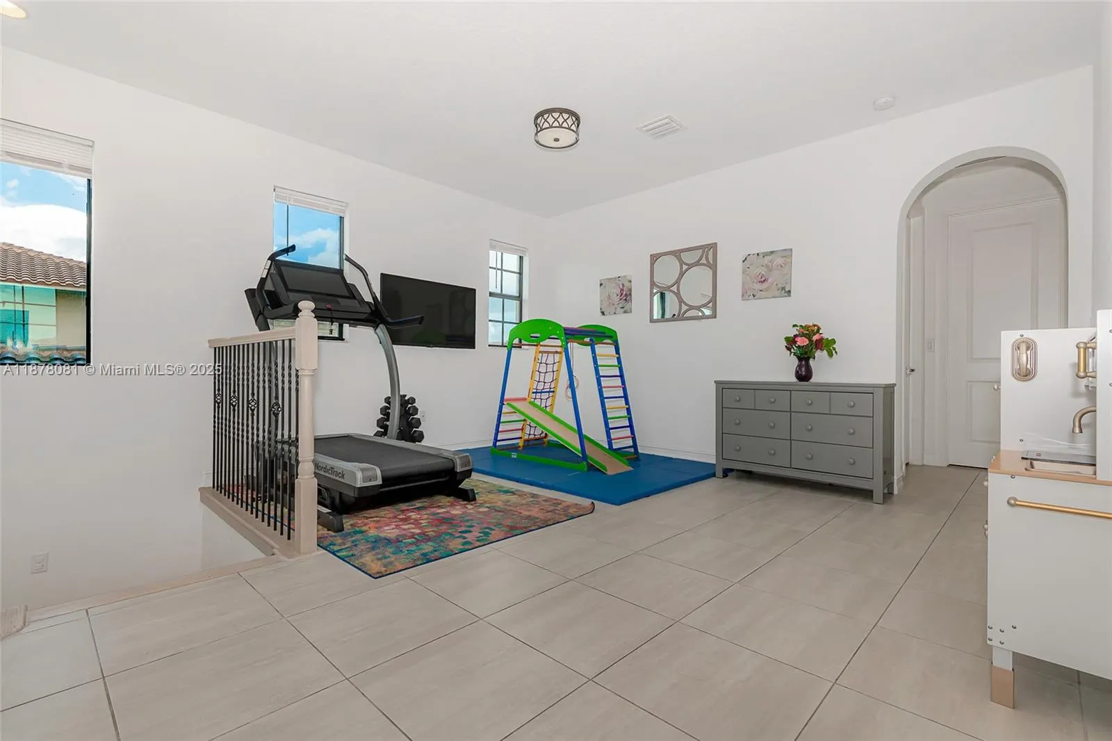11816 SW 13th Ct