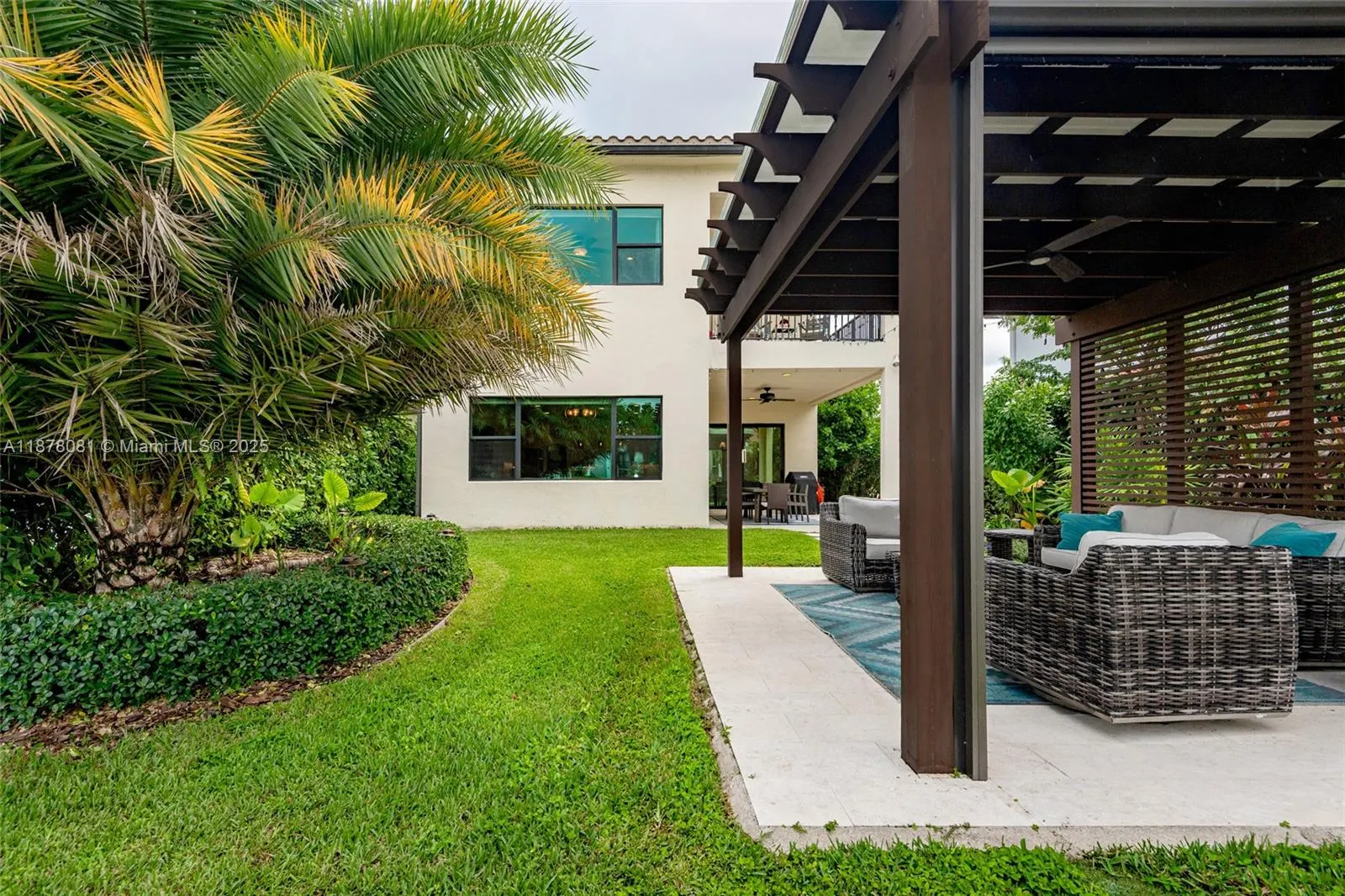 11816 SW 13th Ct