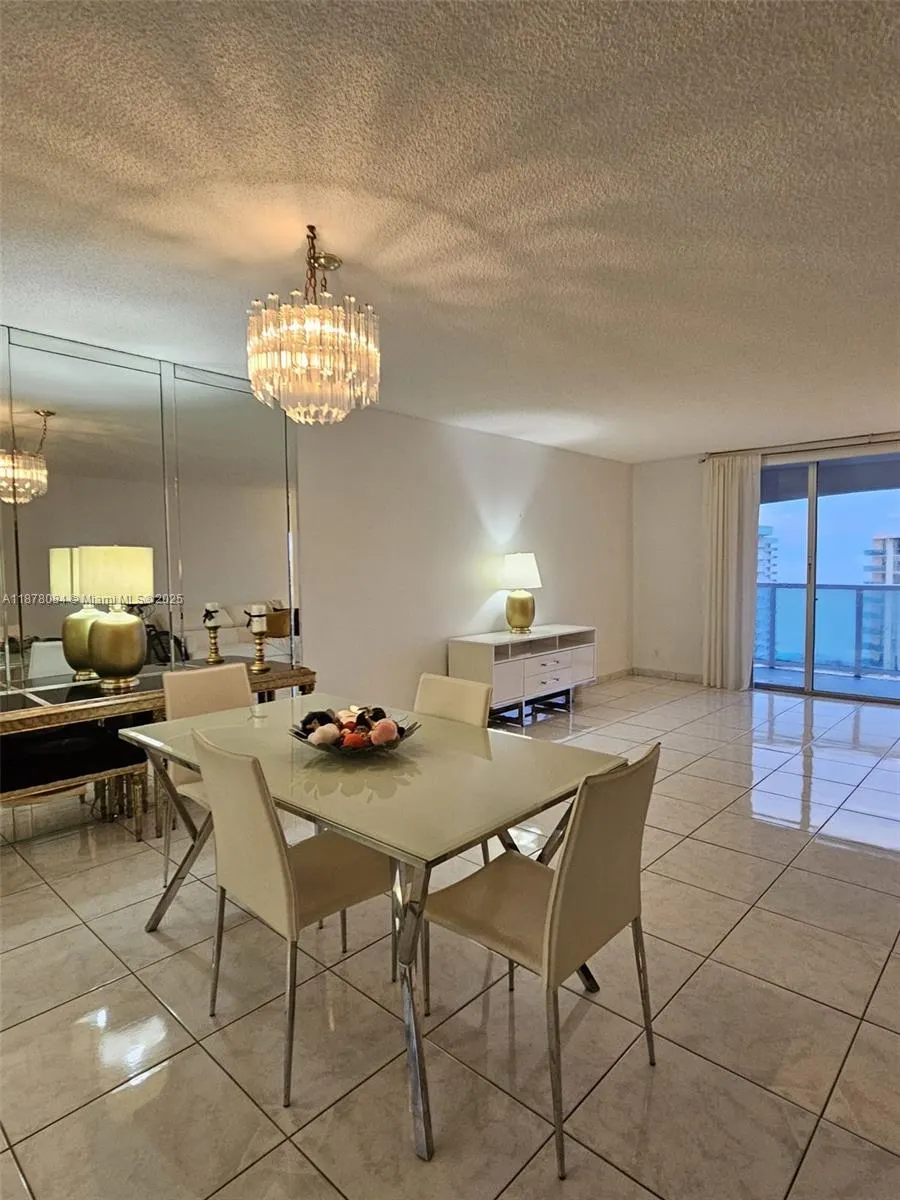 3800 S Ocean Dr, #1518