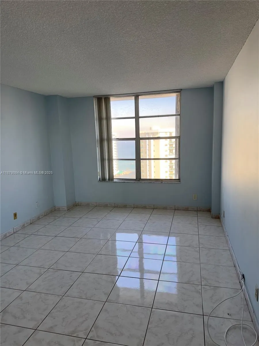 3800 S Ocean Dr, #1518