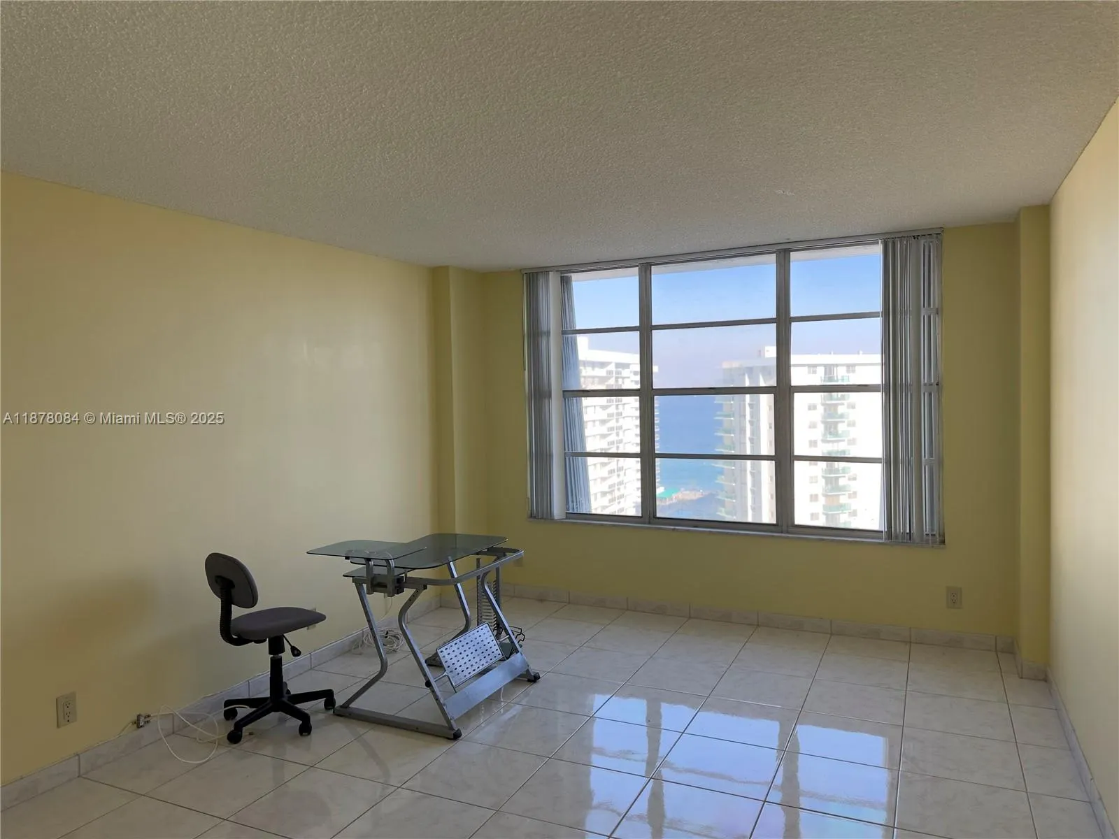 3800 S Ocean Dr, #1518