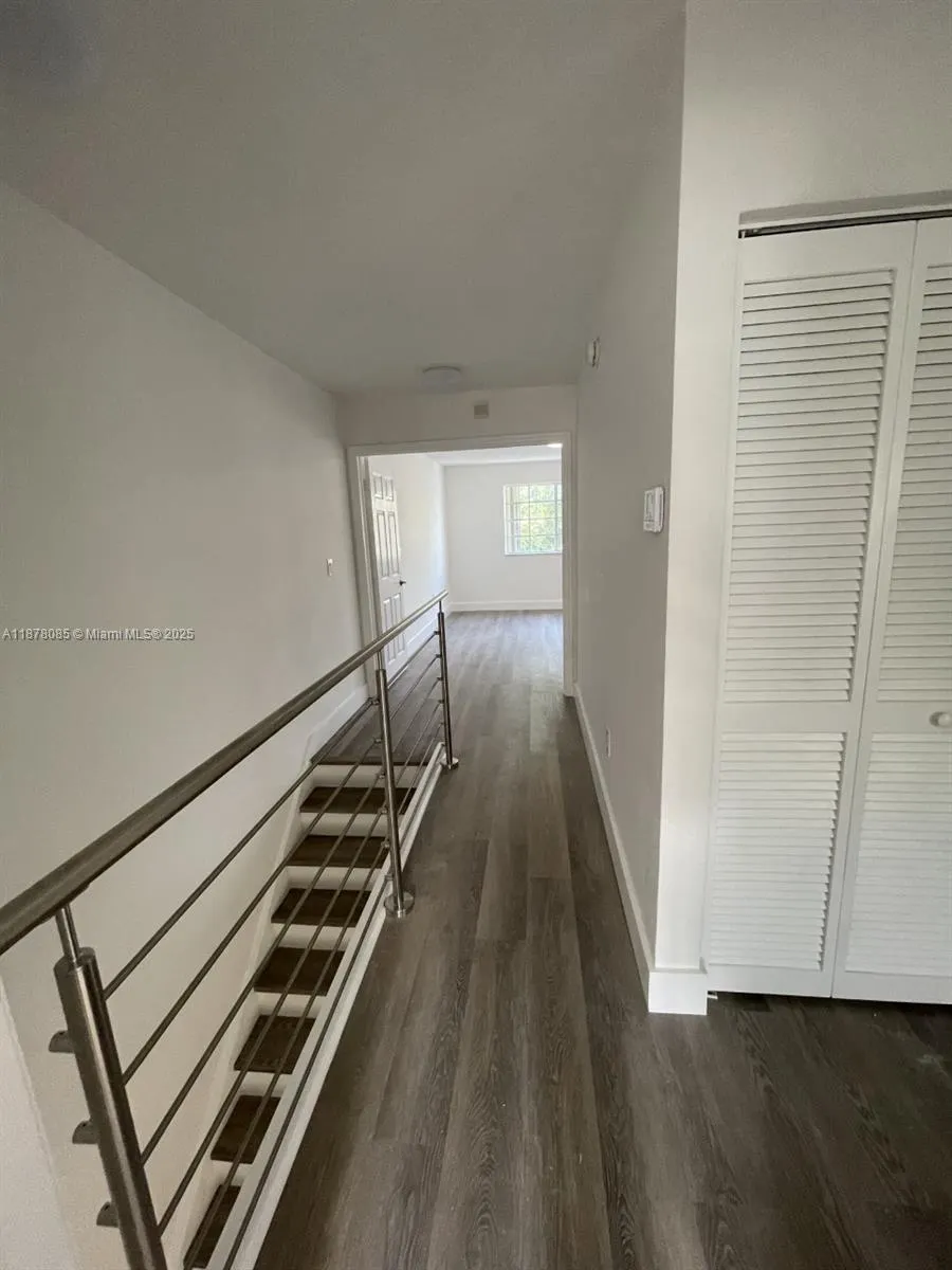 5725 NW 114th Path, #106