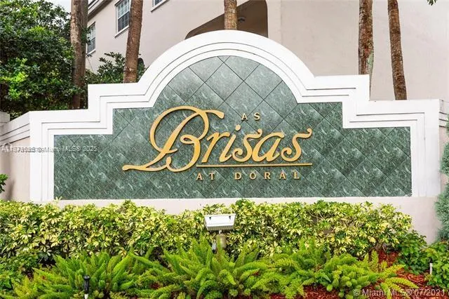 5725 NW 114th Path, #106
