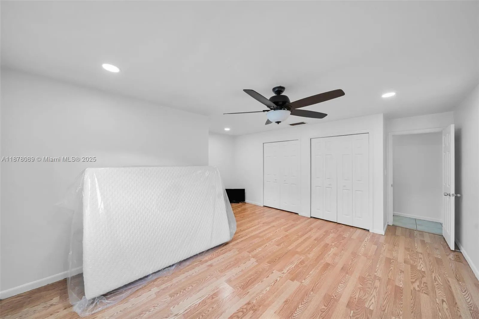 23 Lincoln Ave