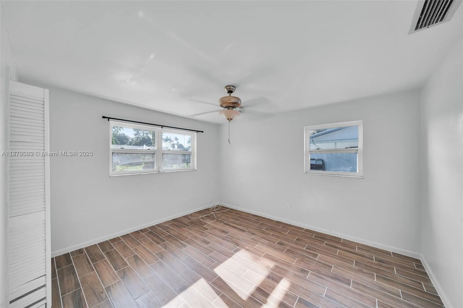 23 Lincoln Ave