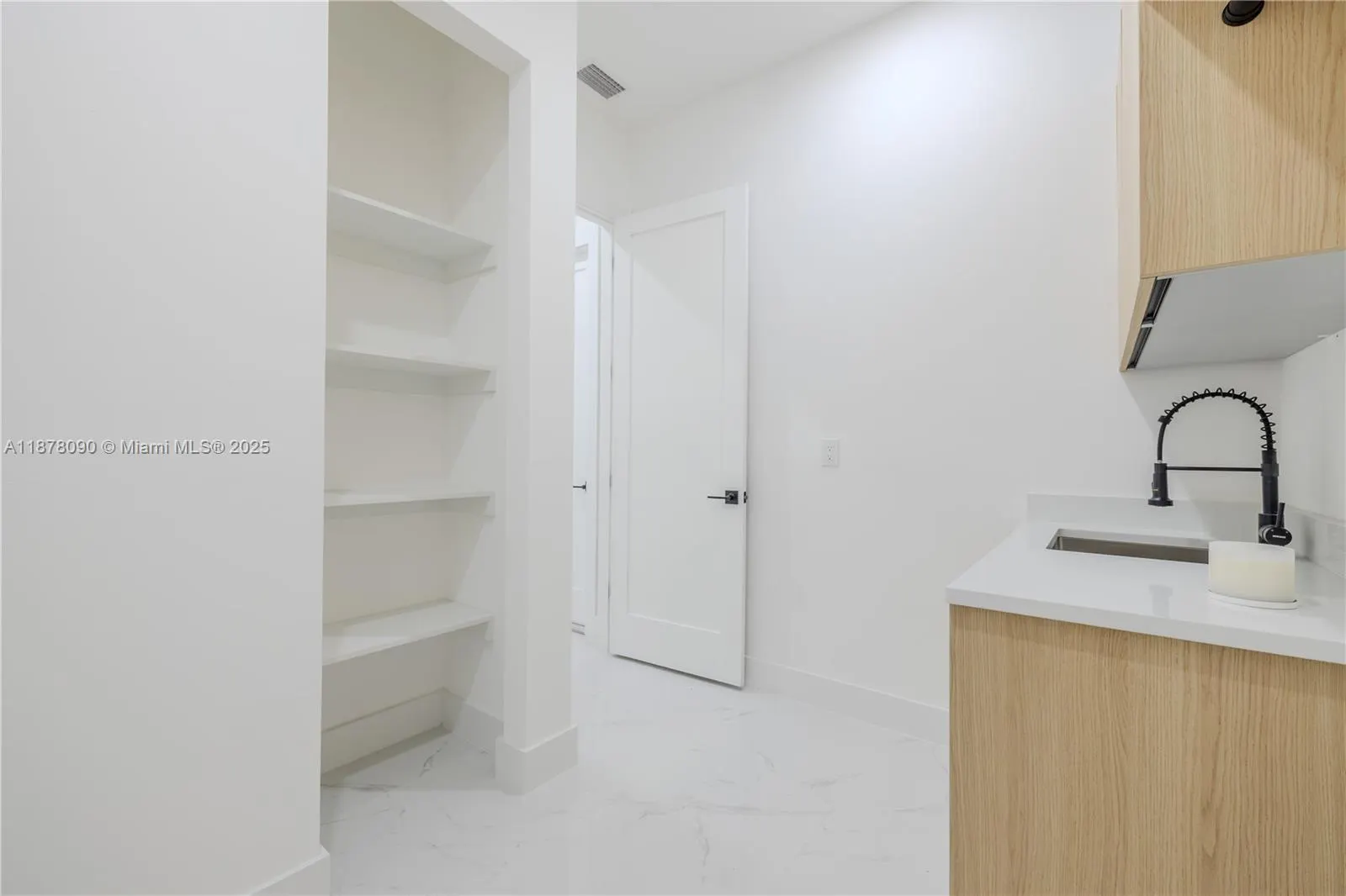 920 SE 5TH TER