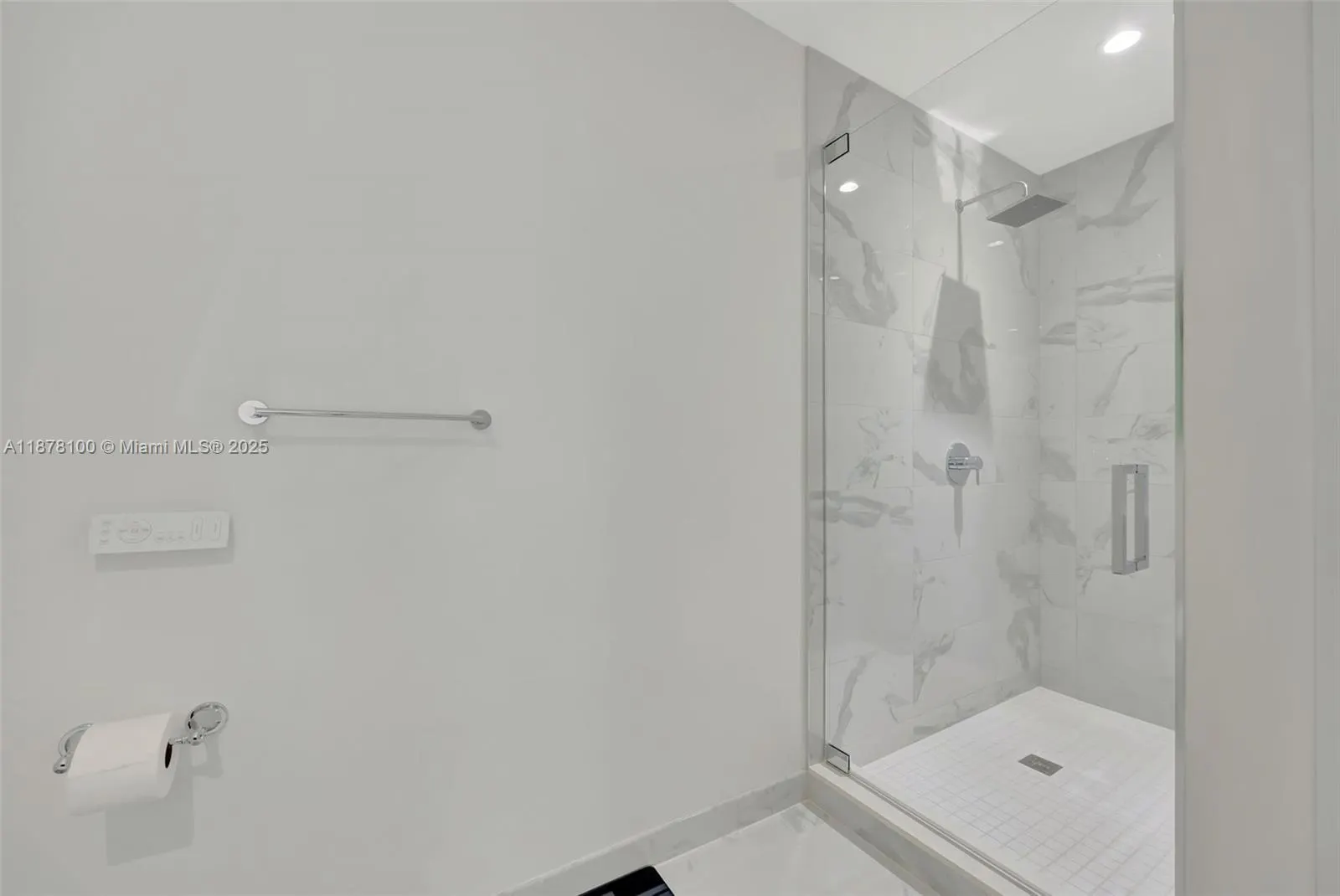 851 NE 1st Ave, #2708
