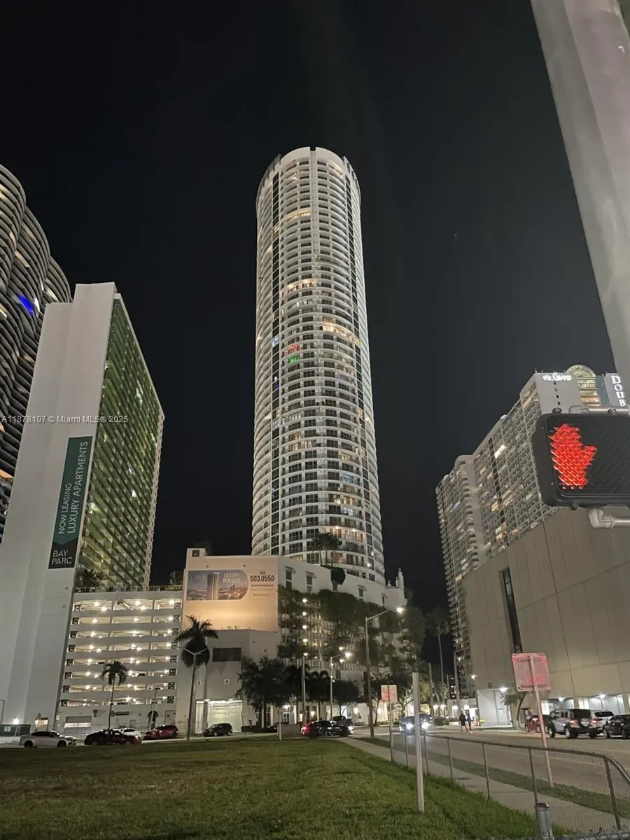 1750 N Bayshore Dr, #2502
