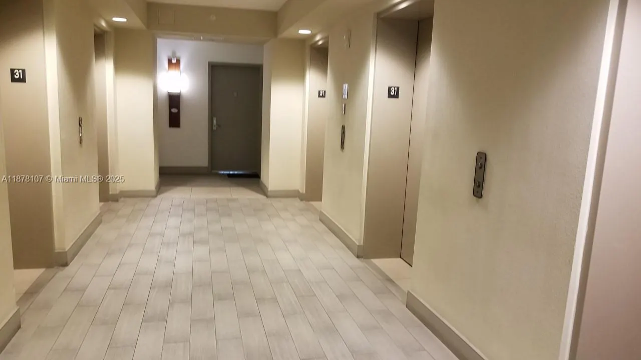 1750 N Bayshore Dr, #2502