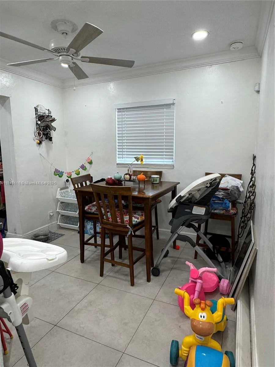 716 SW 11th Ave