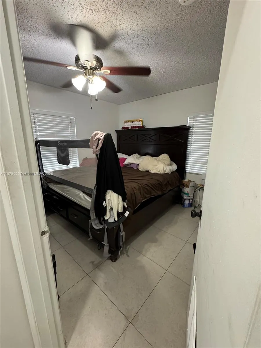 716 SW 11th Ave