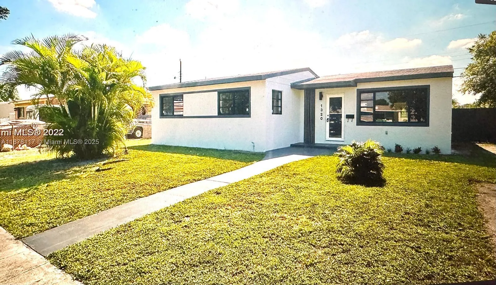 1320 NW 179th St