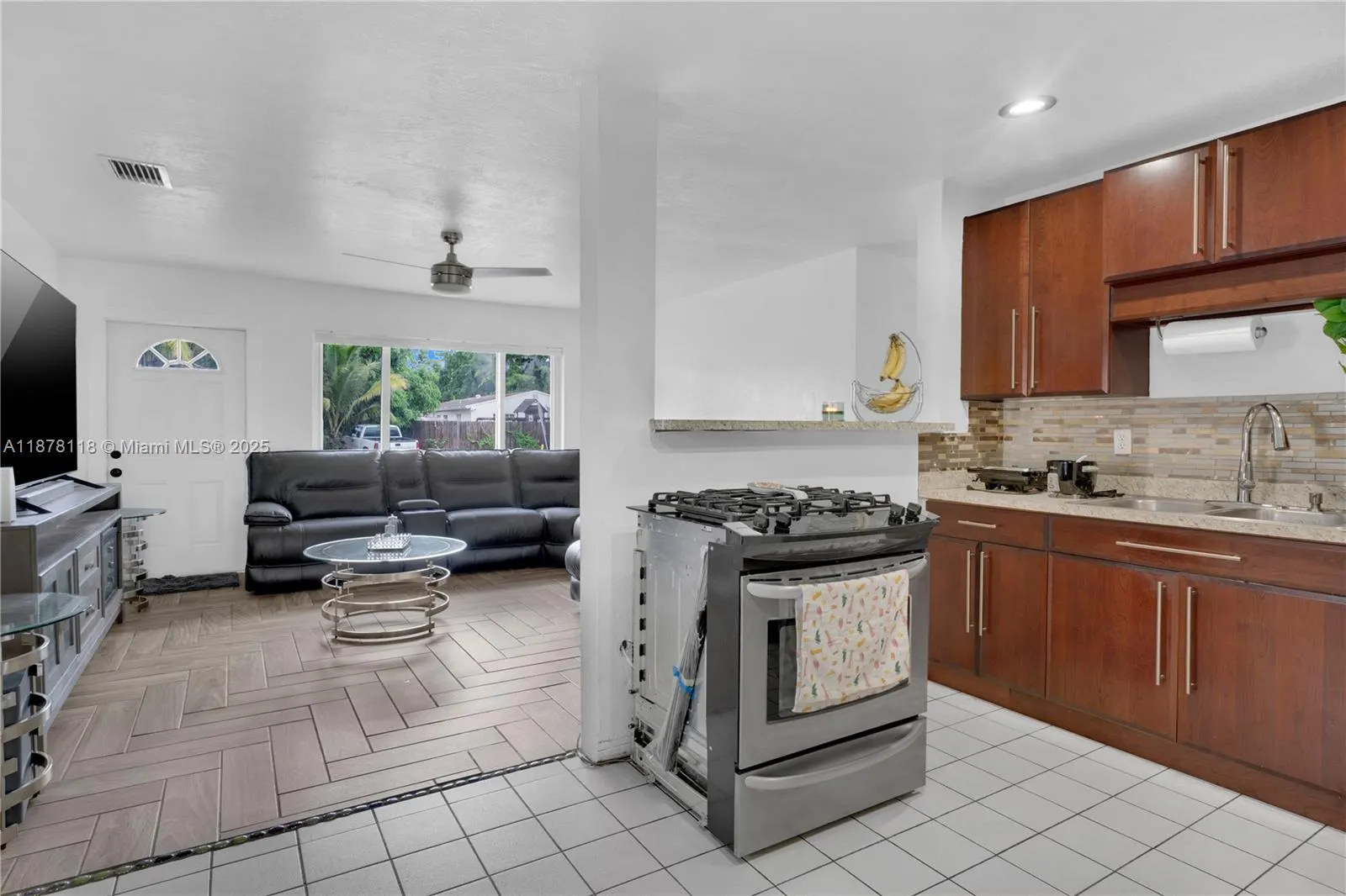4390 SW 24th St
